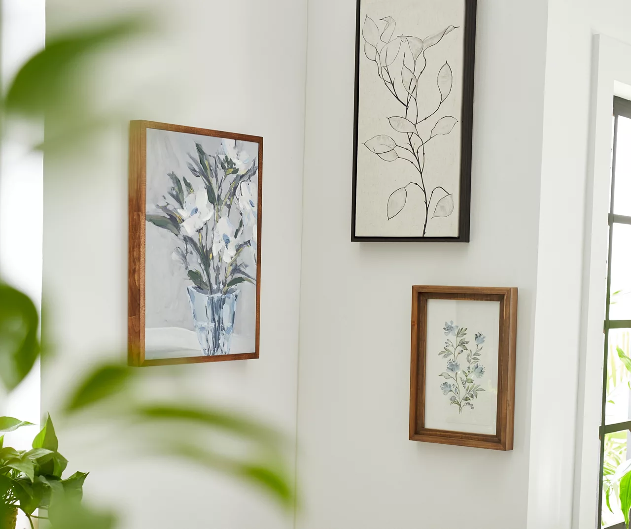 Blue Floral Vase Framed Canvas 6 Blue Floral Vase Framed Canvas - Image 4