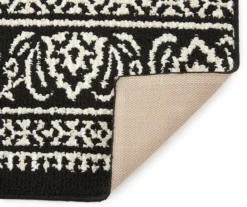 Broyhill Black & White Ornate Fascination Accent Rug -Broyhill 810557659 2