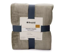 Broyhill Velvet Plush Blanket -Broyhill 810575686 1