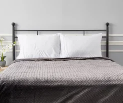 Atmosphere Gray Zigzag-Embossed Velvet Queen Blanket -Broyhill 810617179 810530980 4