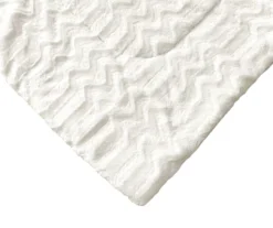 White Chevron Stripe Faux Fur Full/Queen Comforter 12 White Chevron Stripe Faux Fur Full/Queen Comforter -Broyhill 810617569 810617570 A8 3
